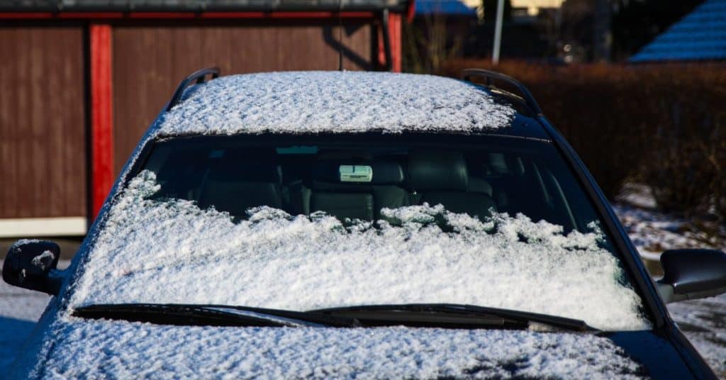 7 Quick Hacks to Defrost Windshields Fast