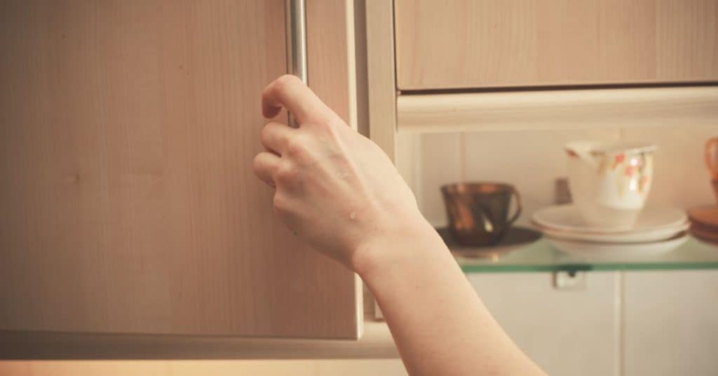 Cupboard vs vs closet vs wardrobe