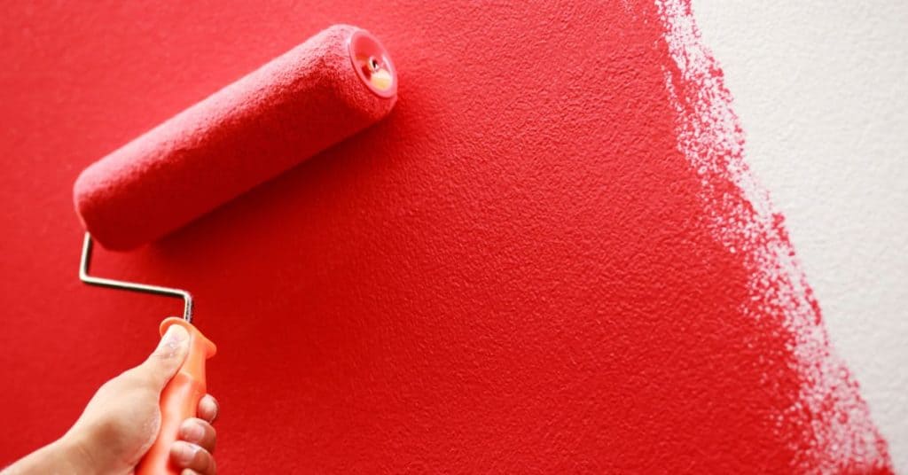 How long between coats of paint on wall