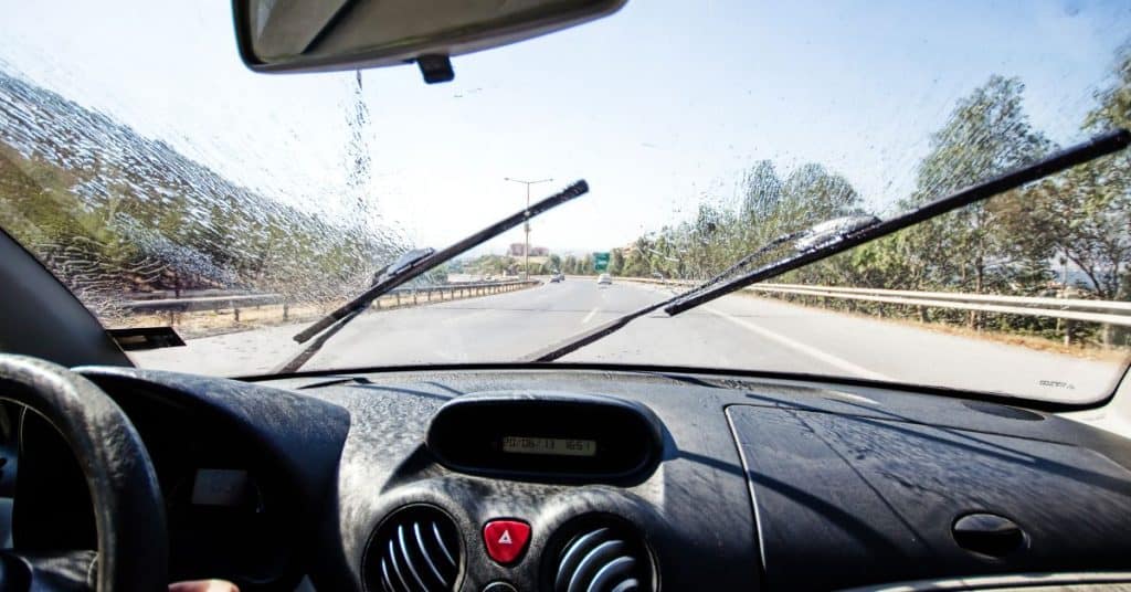 How long do windshield wipers last on a car