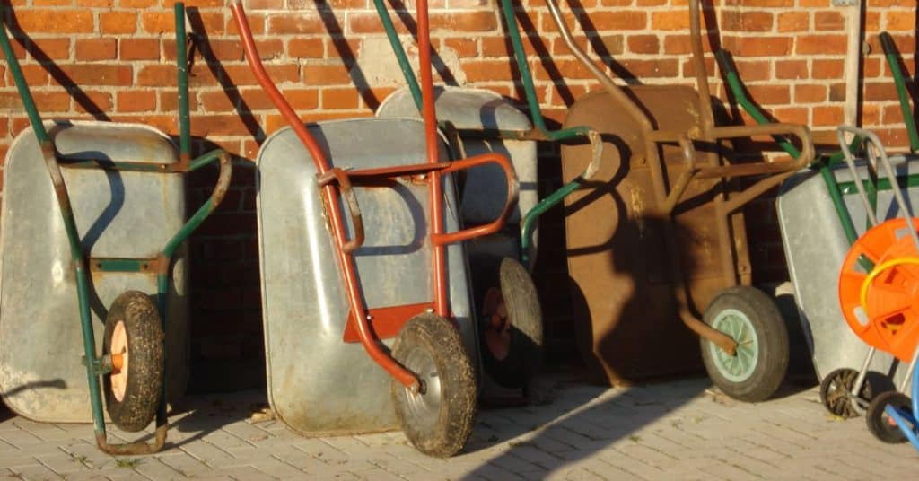 Wheelbarrow to Yard Concrete Guide Efficient Planning