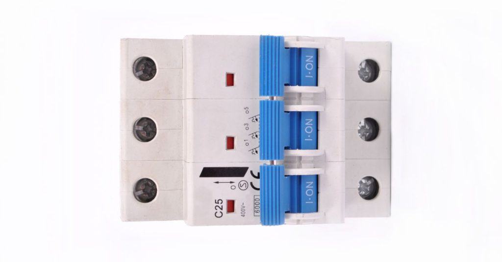 How many watts can a 15 amp circuit support