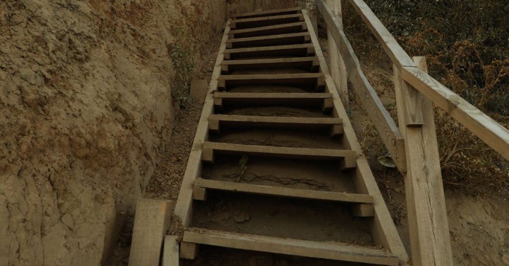 How to build stairs on a steep slope