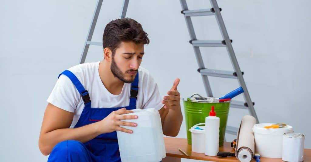 Will paint thinner melt plastic