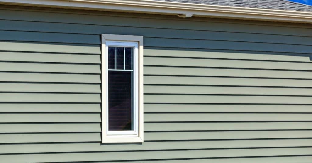 Should You Paint Hardie Board? Key Tips & Best Practices