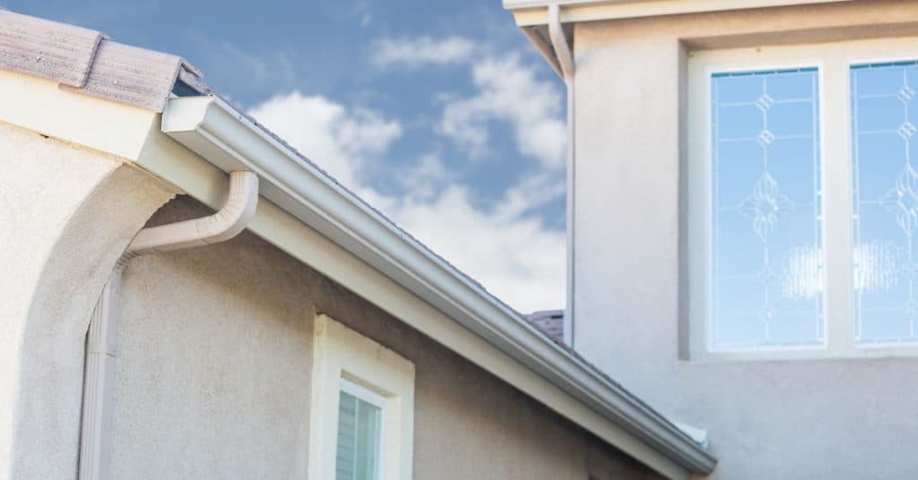 How Seamless Gutters Are Made: A Detailed Guide - craftingwithconcrete.com