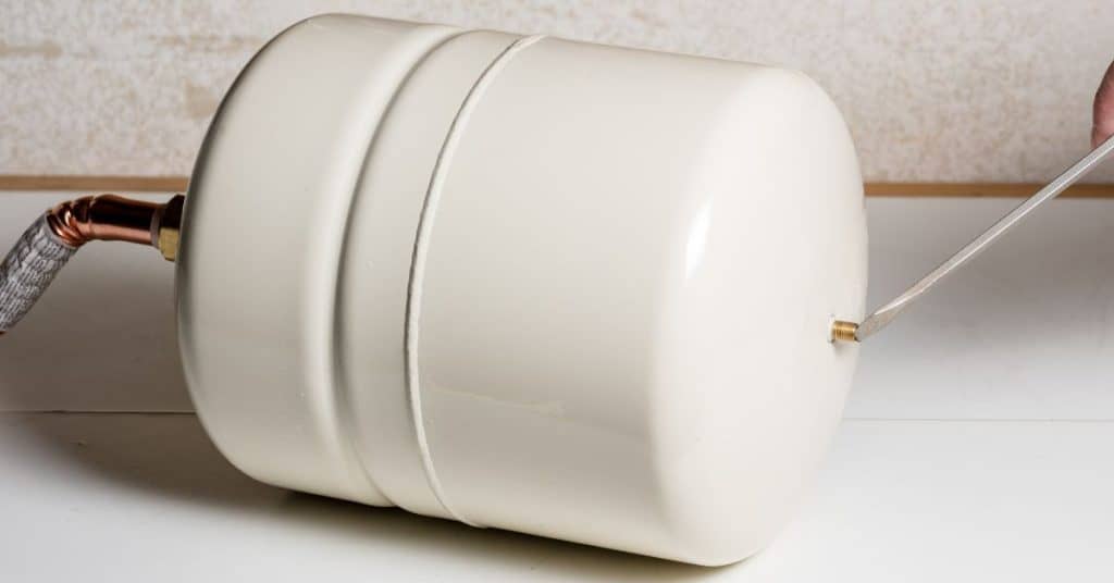 How long do pressure tanks last