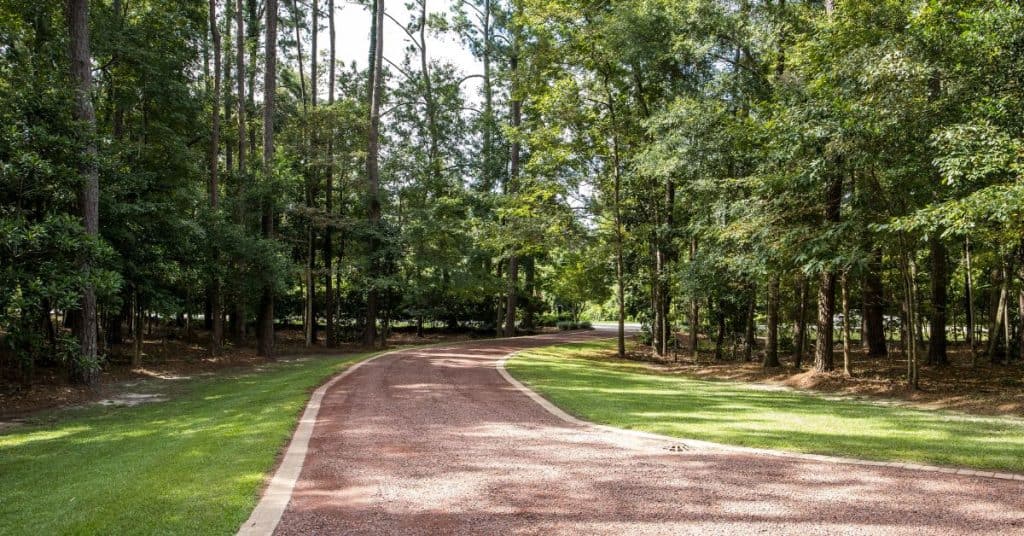 How thick should a gravel driveway be
