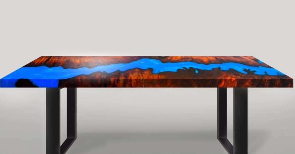 Will Epoxy Resin Stick to Plastic? Find Out Here