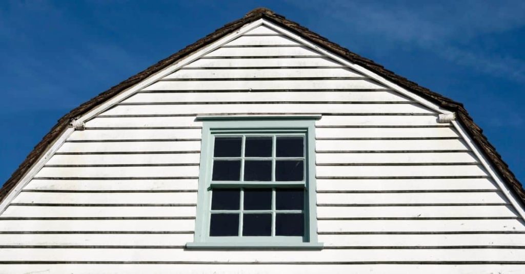Why Commercial Roofing and Siding Must Work Together: Common Failure Points (and Fixes)